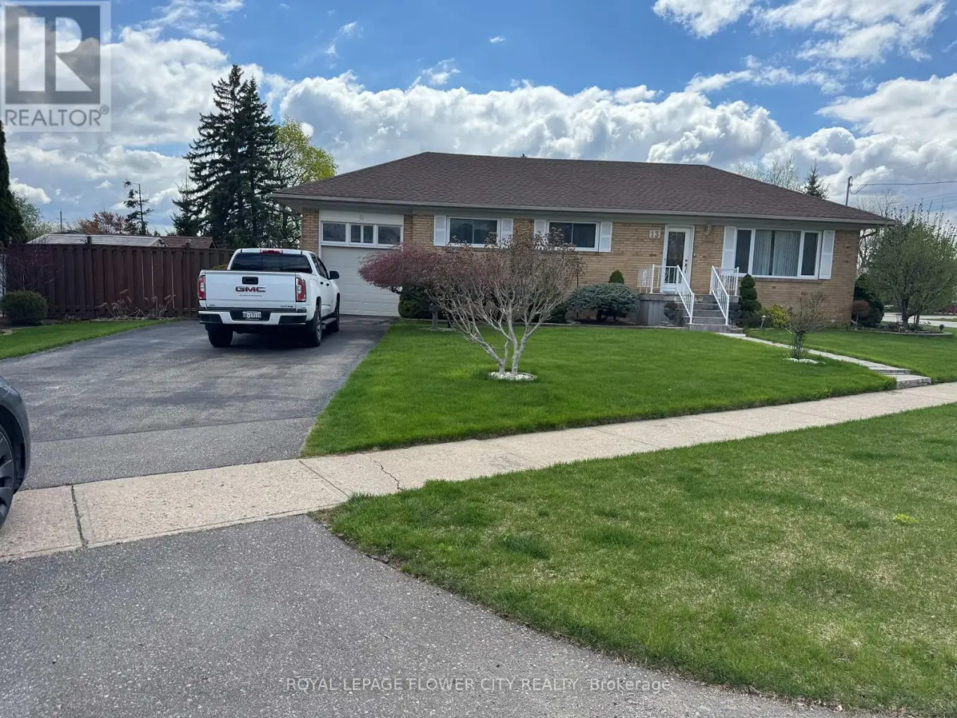 13 Bairstow Crescent, Halton Hills (Georgetown)