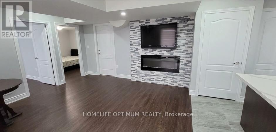 165 Russell Creek Drive Unit B, Brampton (Sandringham-Wellington North)