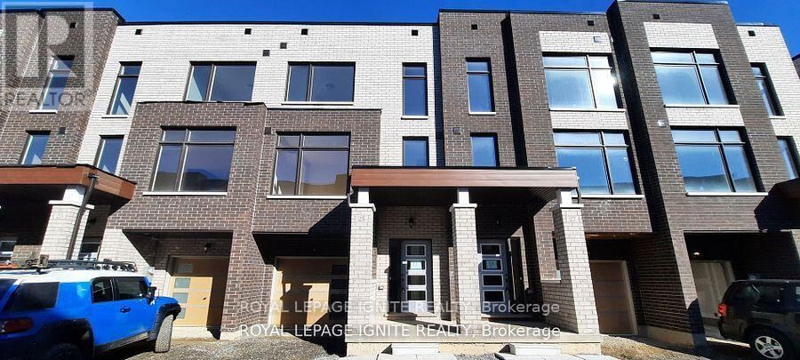 25 Queenpost Drive, Brampton (Credit Valley)