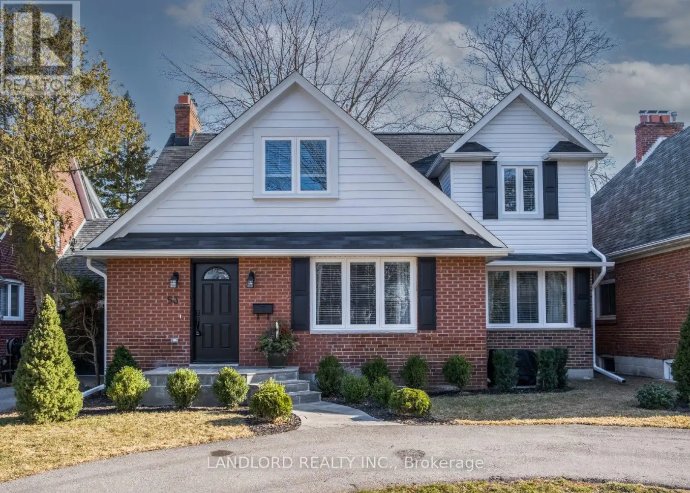 53 Wilgar Road, Toronto (Kingsway South)