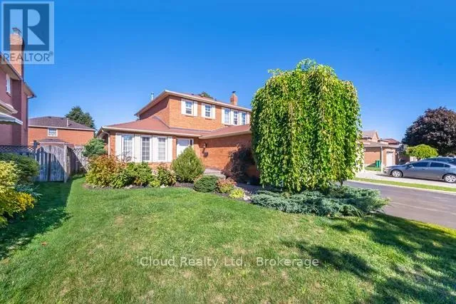 33 Corkett Drive, Brampton (Northwood Park)