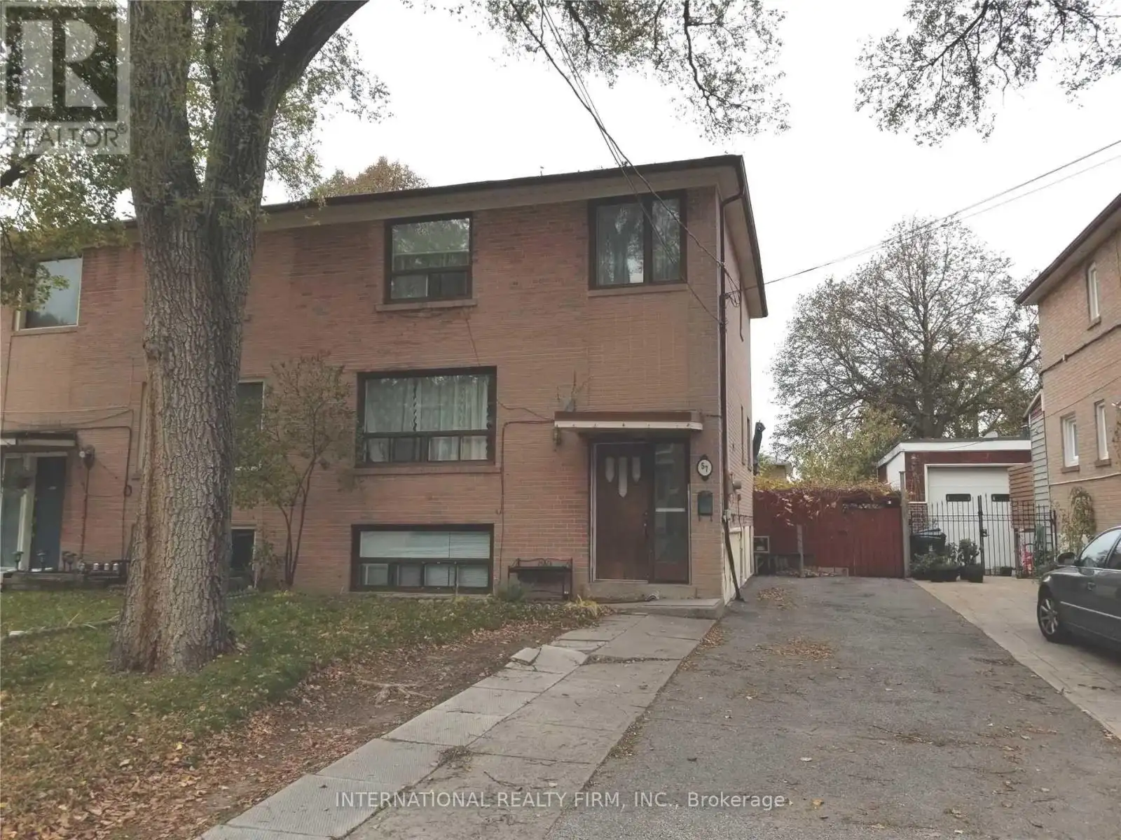 57 Edinborough Court, Toronto (Rockcliffe-Smythe)