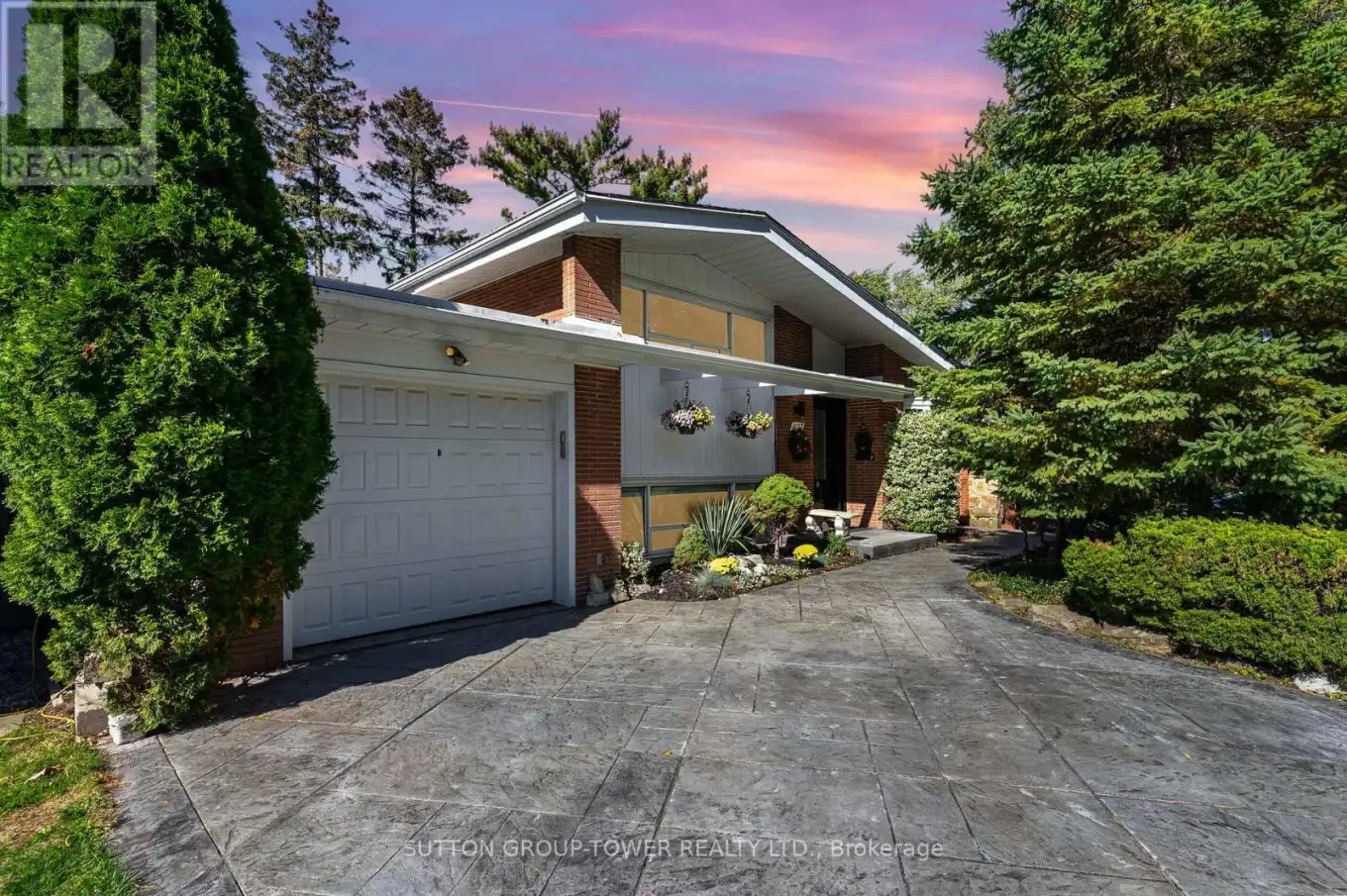 1037 Leilani Drive, Mississauga (Applewood)