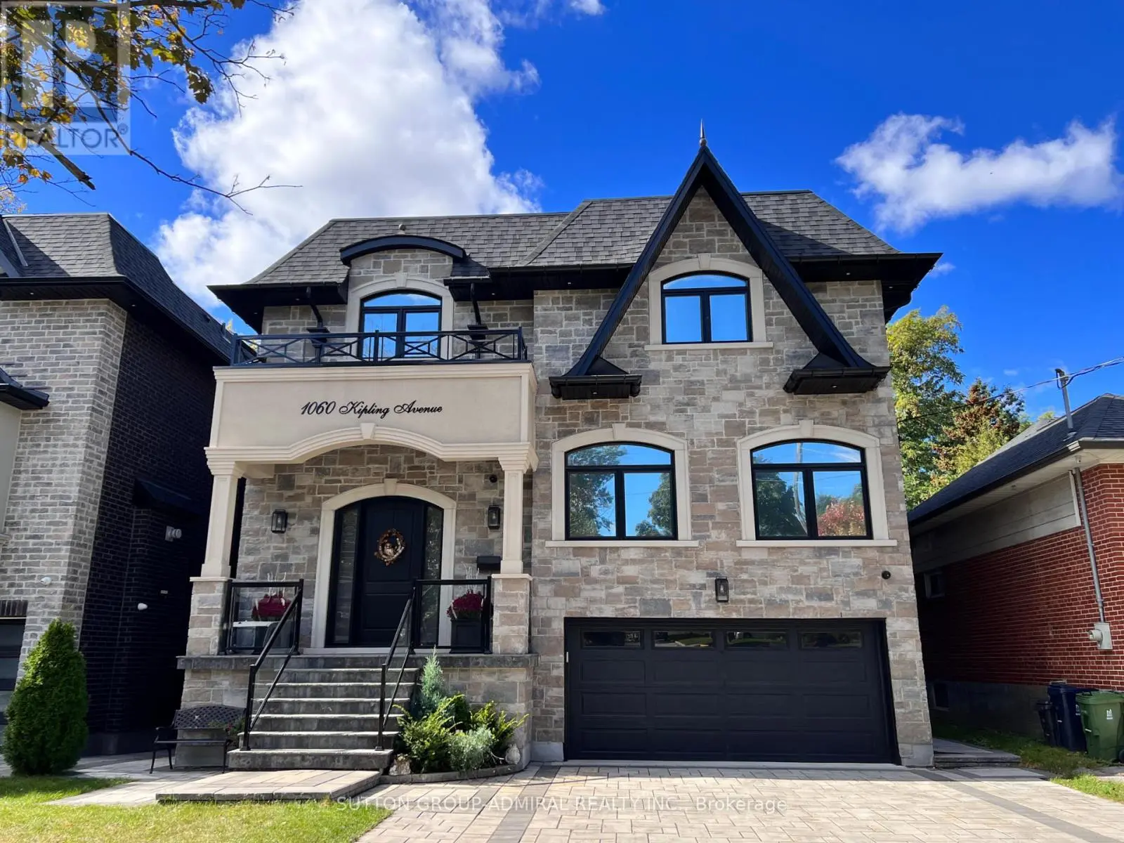 1060 Kipling Avenue, Toronto (Islington-City Centre West)