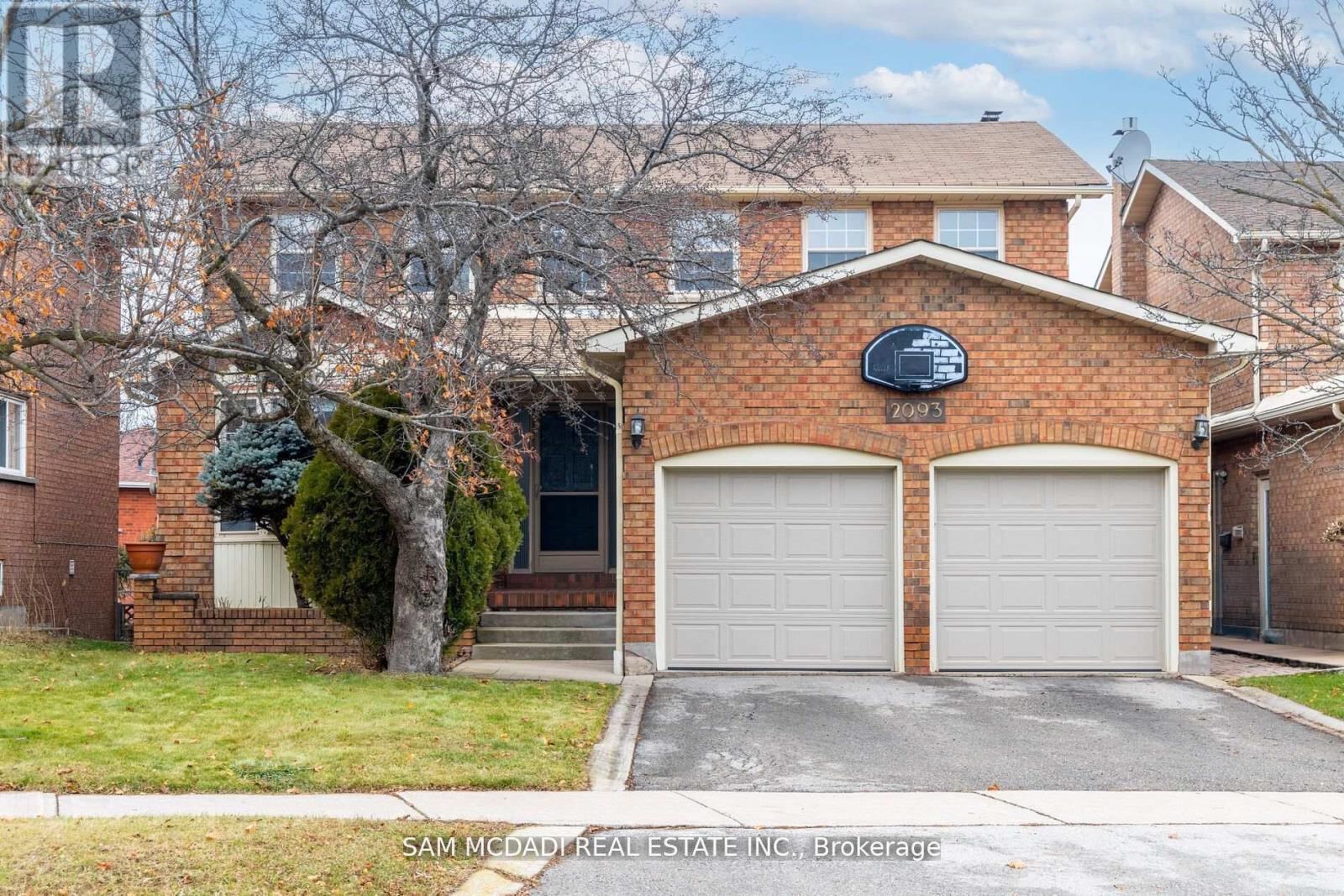 2093 The Chase, Mississauga (Central Erin Mills)
