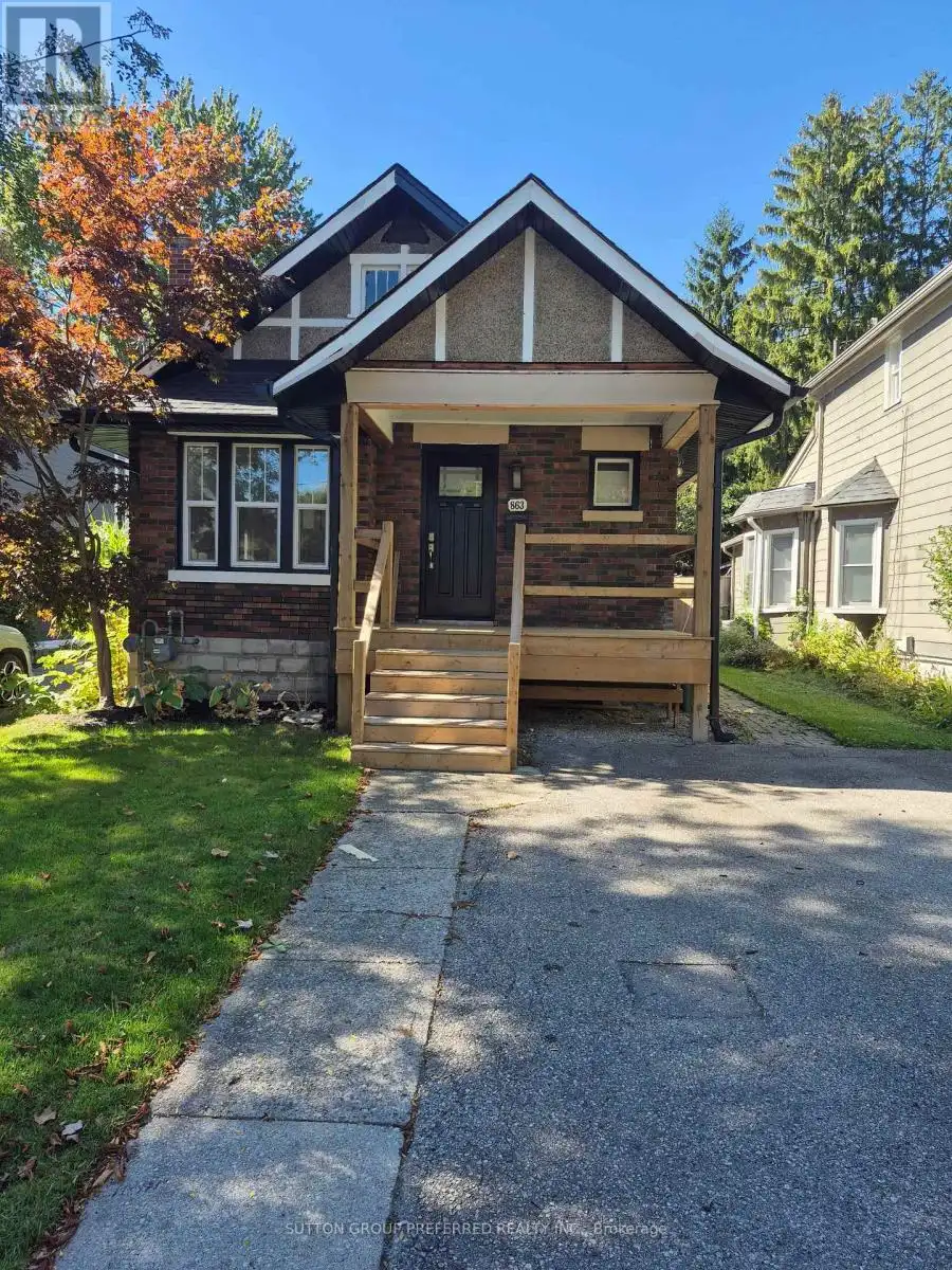 863 Colborne Street, London East (East B)