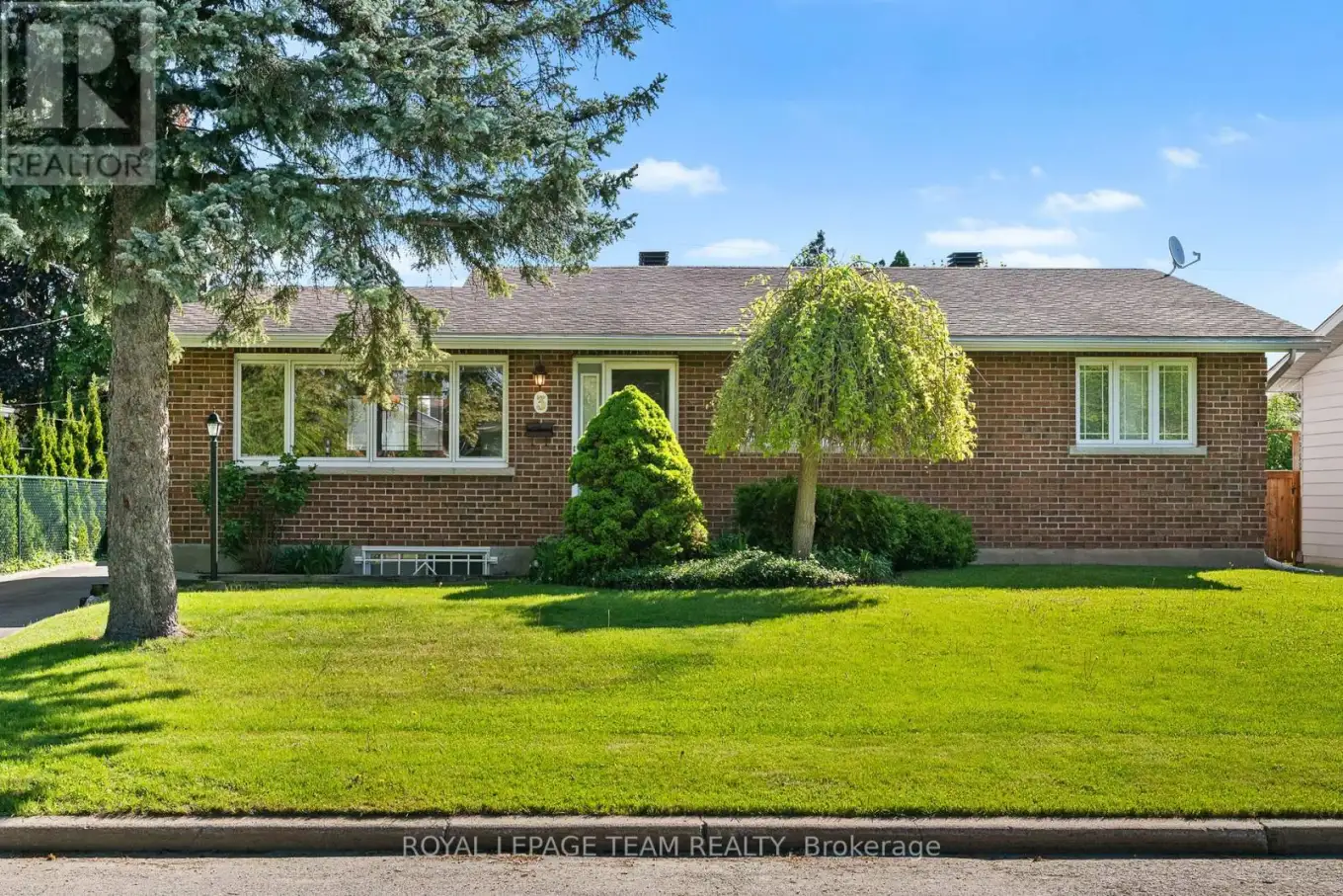 3 Millbrook Crescent, Ottawa