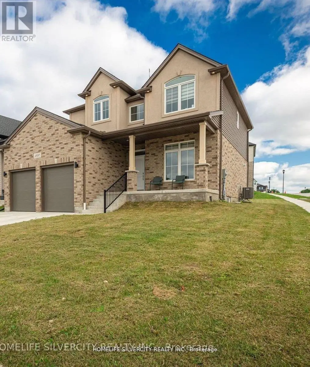 1937 Boardwalk Way, London South (South B)