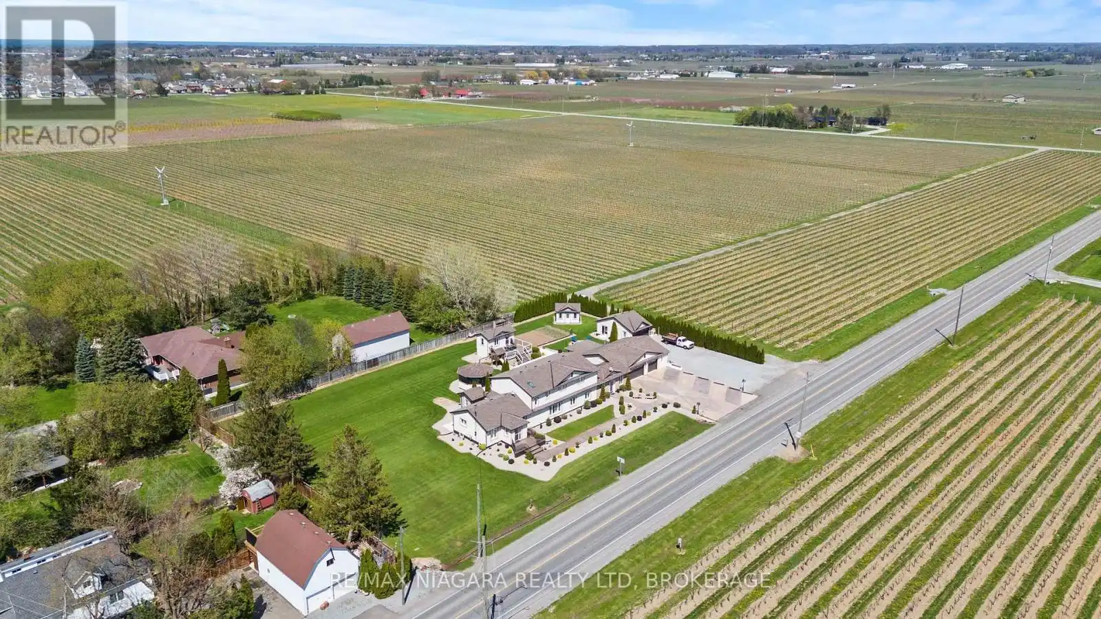 724 Line 3 Road South, Niagara-on-the-Lake (Virgil)