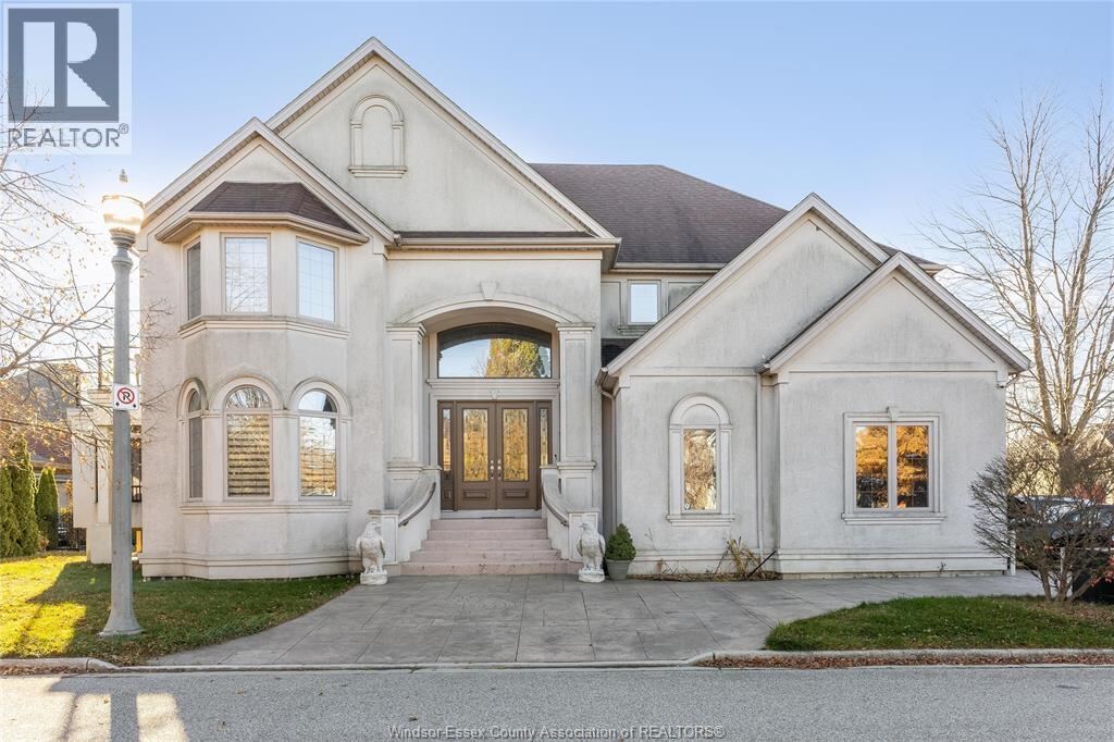 460 SHOREVIEW CIRCLE, Windsor