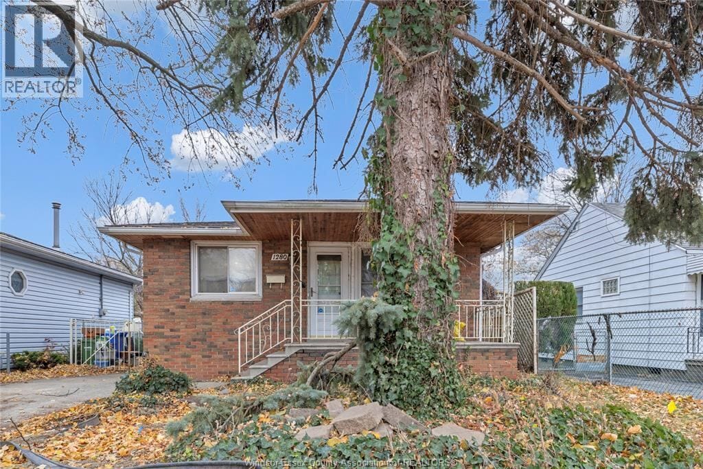 1280 Labadie, Windsor