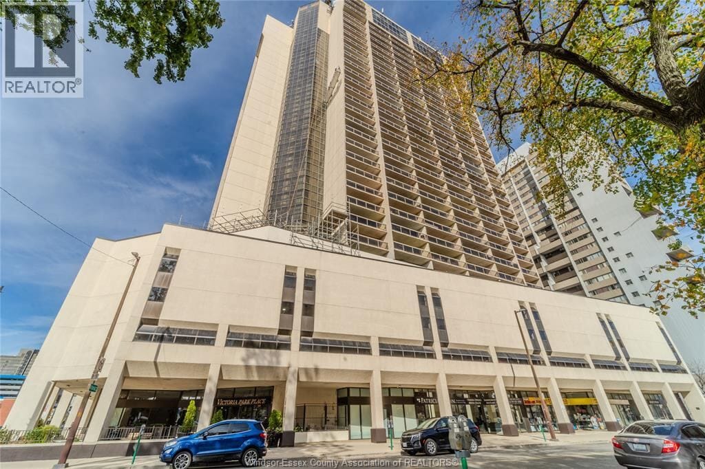 150 Park Street Unit 702, Windsor