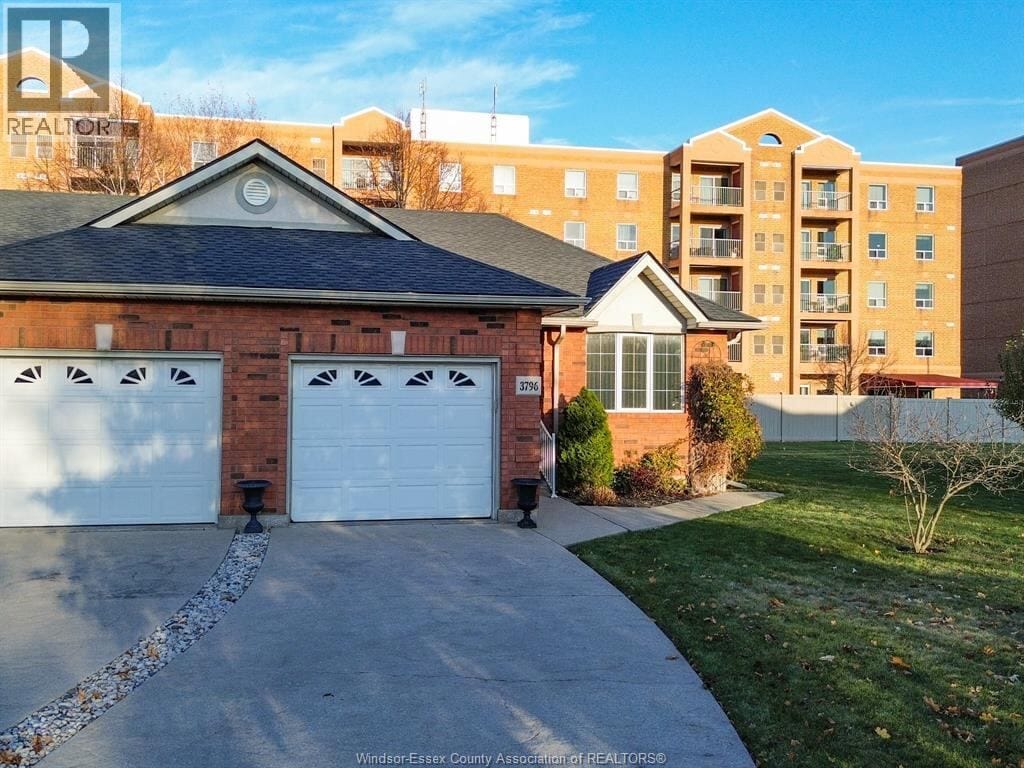 3796 PRAIRIE Court, Windsor
