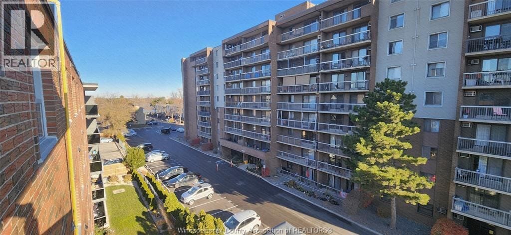3900 WYANDOTTE Street East Unit 519, Windsor