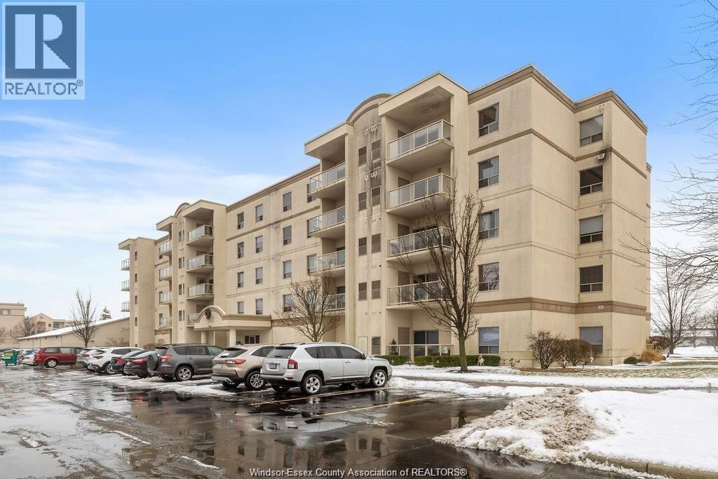 325 VILLAGE GROVE Drive Unit 409, Tecumseh