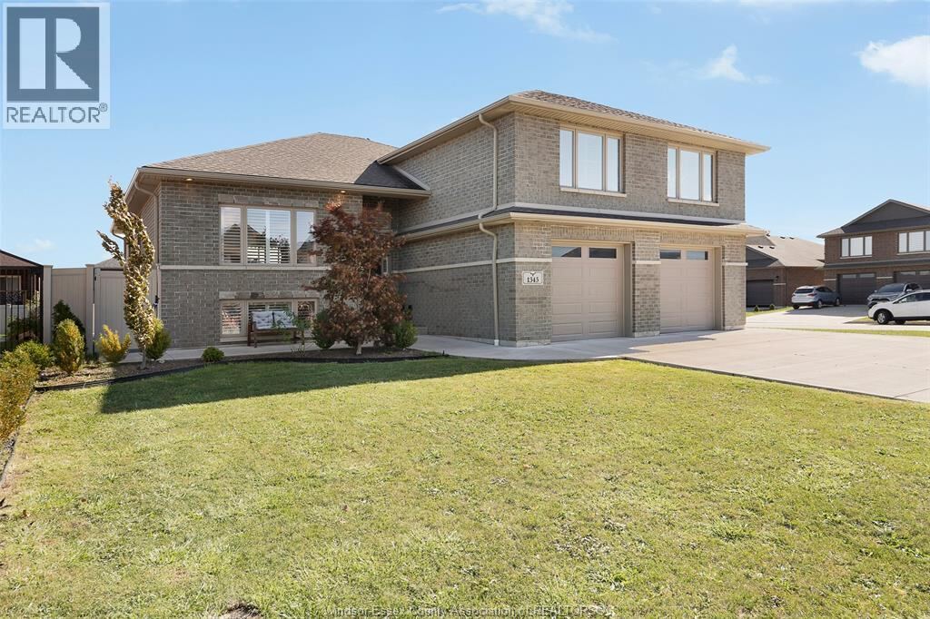 1345 DEER RUN TRAIL, Lakeshore