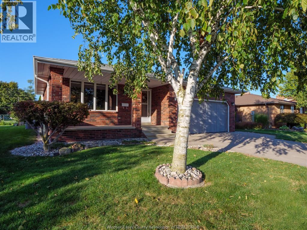 2392 VIA VITA Street, Windsor