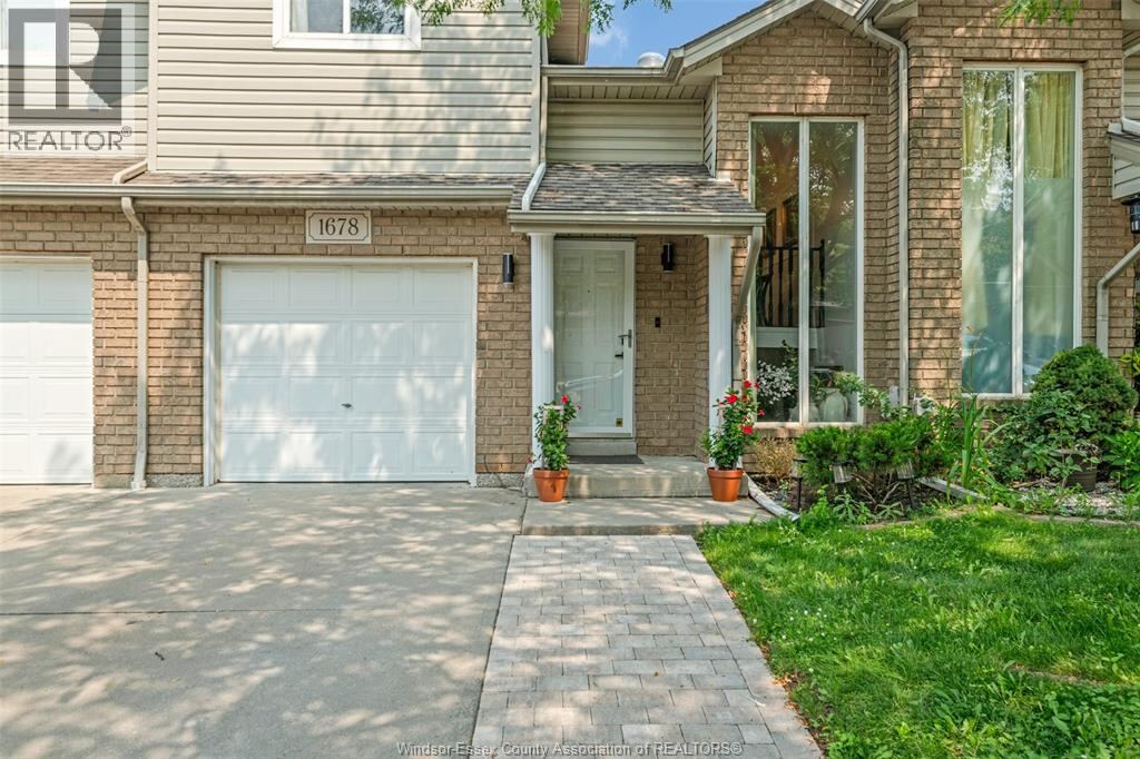 1678 FIELDCREST, Tecumseh