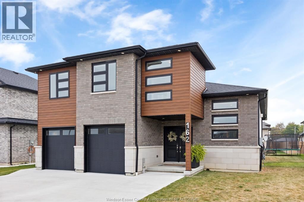 162 SUMMER, Belle River