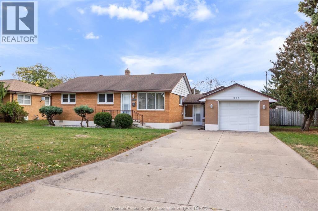 955 SCOFIELD, Windsor