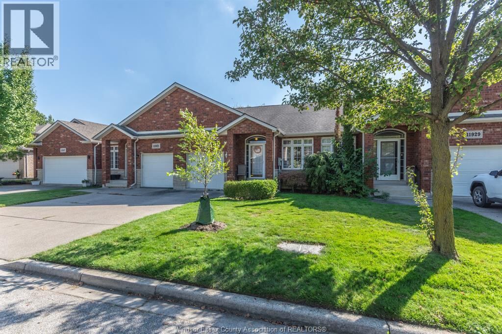 11925 COBBLESTONE Crescent, Windsor