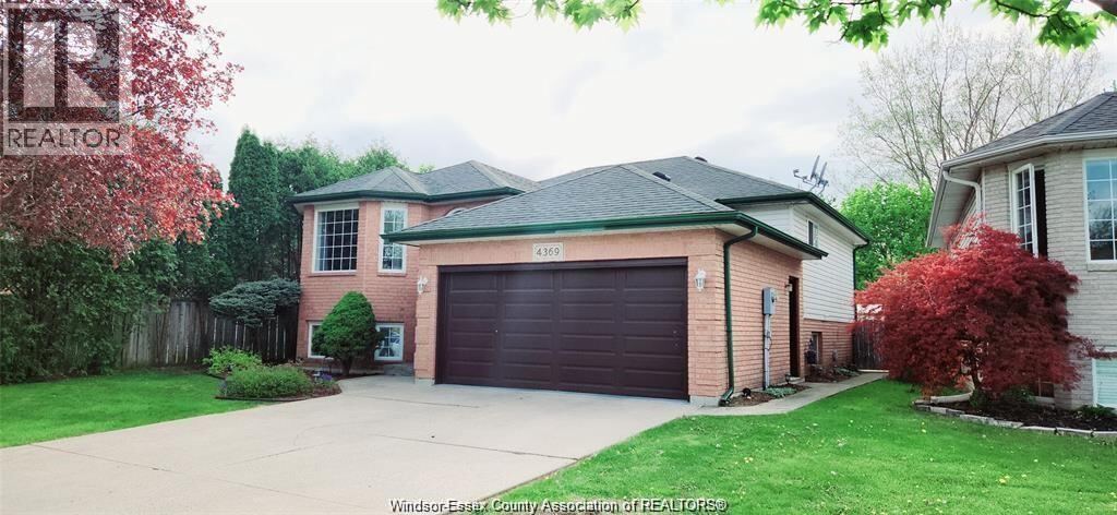 4369 NORTHWOOD LAKES, Windsor