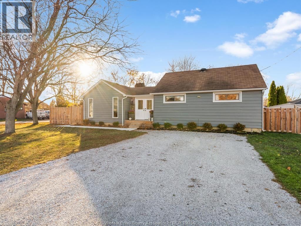 223 CARUHEL Drive, Lakeshore