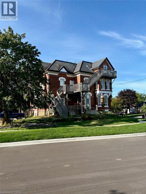 75 MCINTYRE Crescent Unit 9, Georgetown