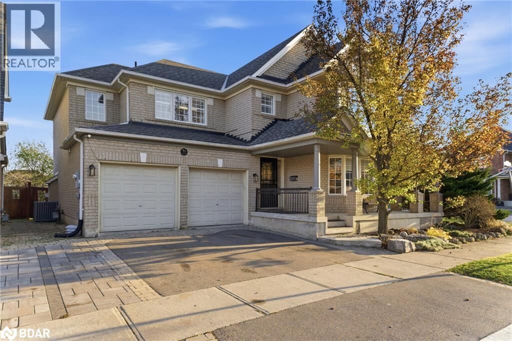 1667 DEMPSEY Crescent, Milton