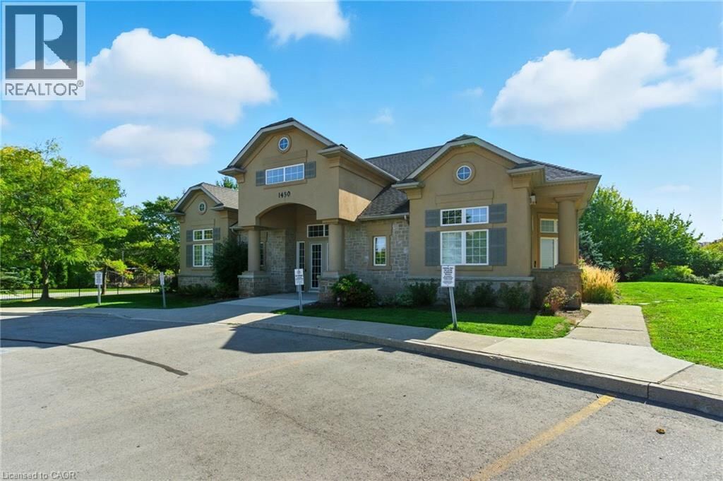 1490 BISHOPS Gate Unit 305, Oakville