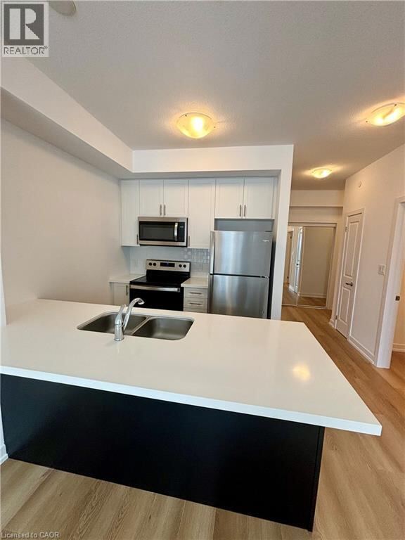 470 DUNDAS Street East Unit 815, Waterdown