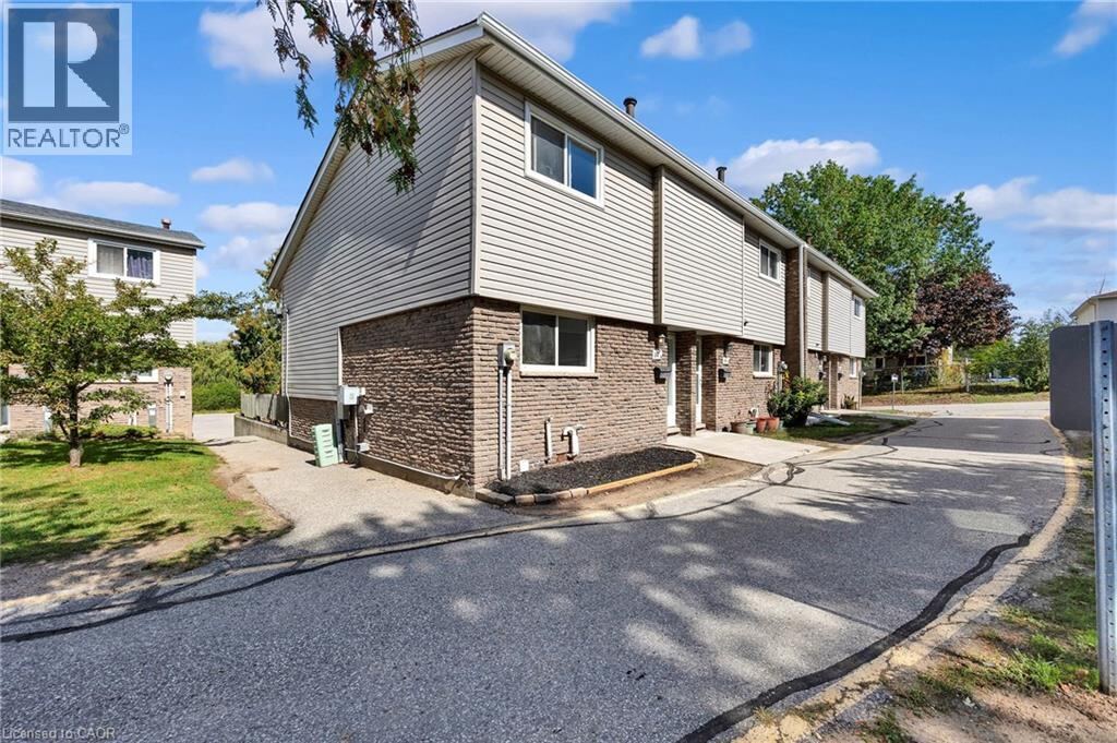 314 BLUEVALE Street North Unit A, Waterloo