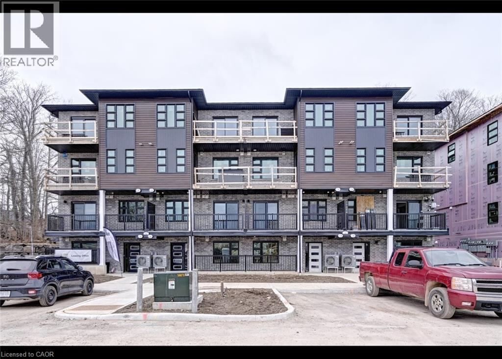 118 GRAVEL RIDGE Trail Unit C4, Kitchener