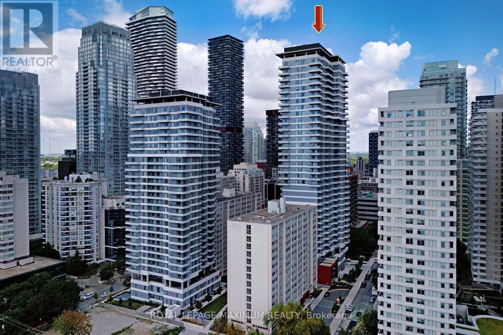 50 Dunfield Avenue Unit 1018, Toronto (Mount Pleasant East)