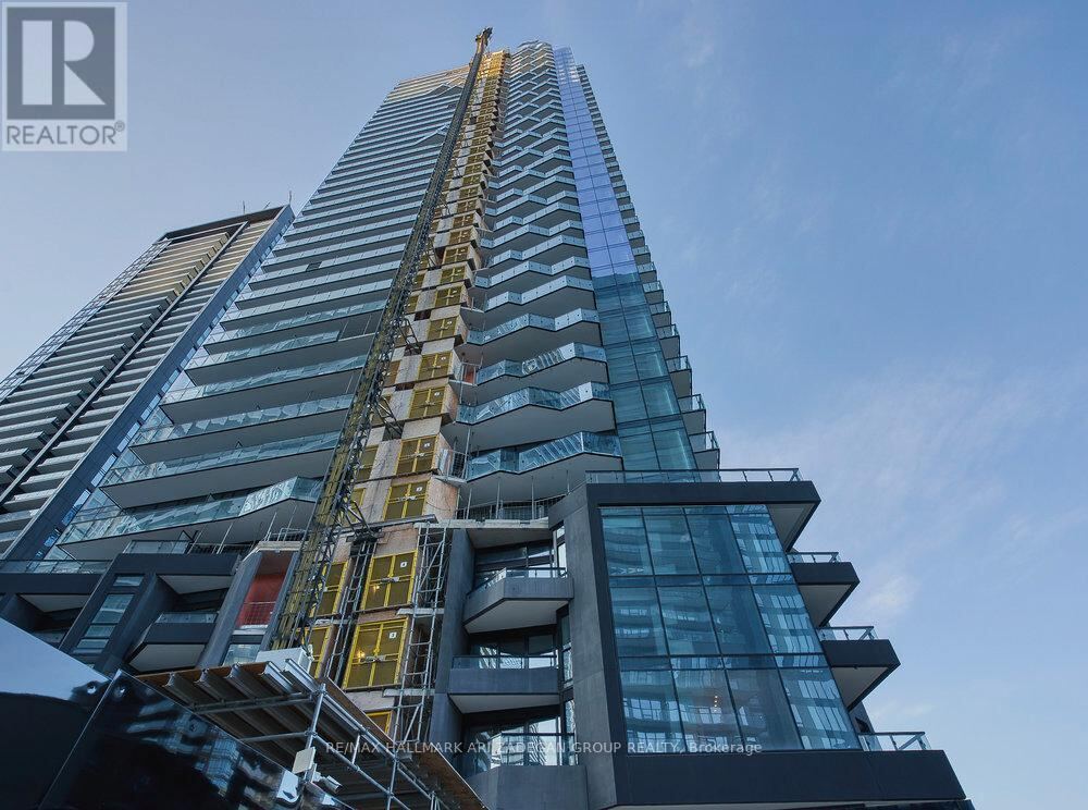 120 Broadway Avenue Unit 1904, Toronto (Mount Pleasant West)
