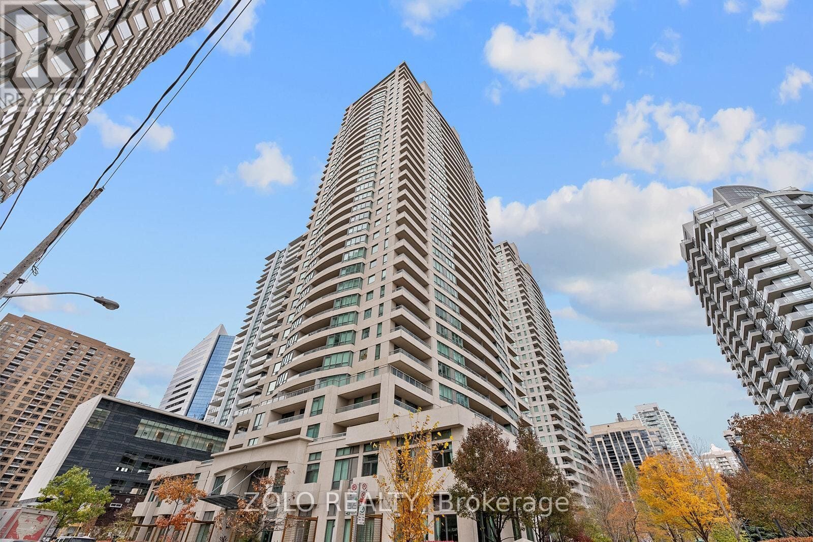 18 Spring Garden Avenue Unit 909, Toronto (Willowdale East)