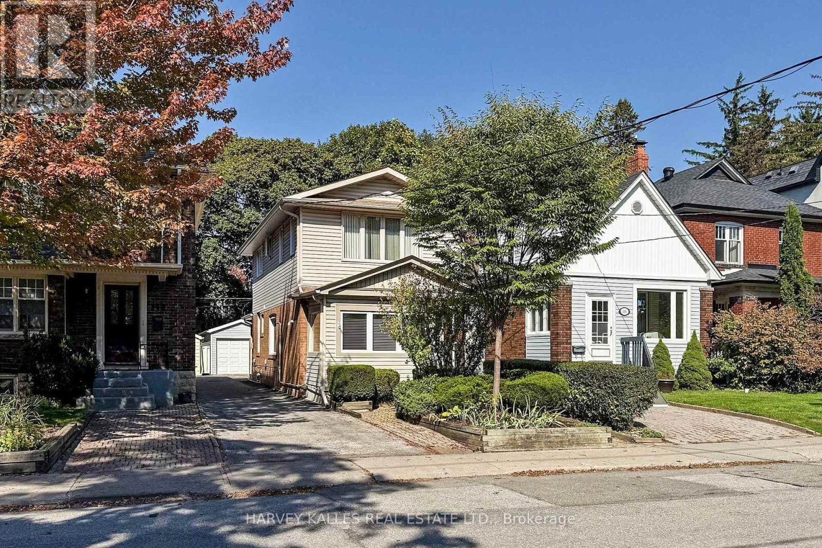 114 Bowood Avenue, Toronto (Lawrence Park North)