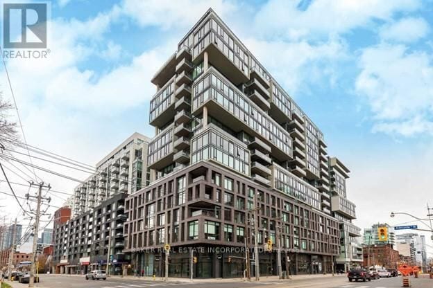 111 Bathurst Street Unit 1610, Toronto (Waterfront Communities)