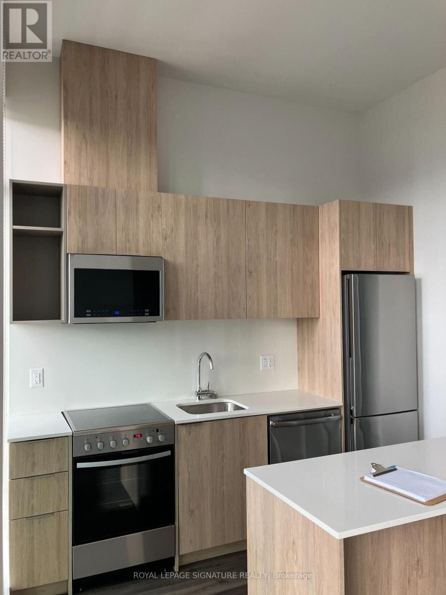25 Nicholas Avenue Unit 710, Toronto (Regent Park)