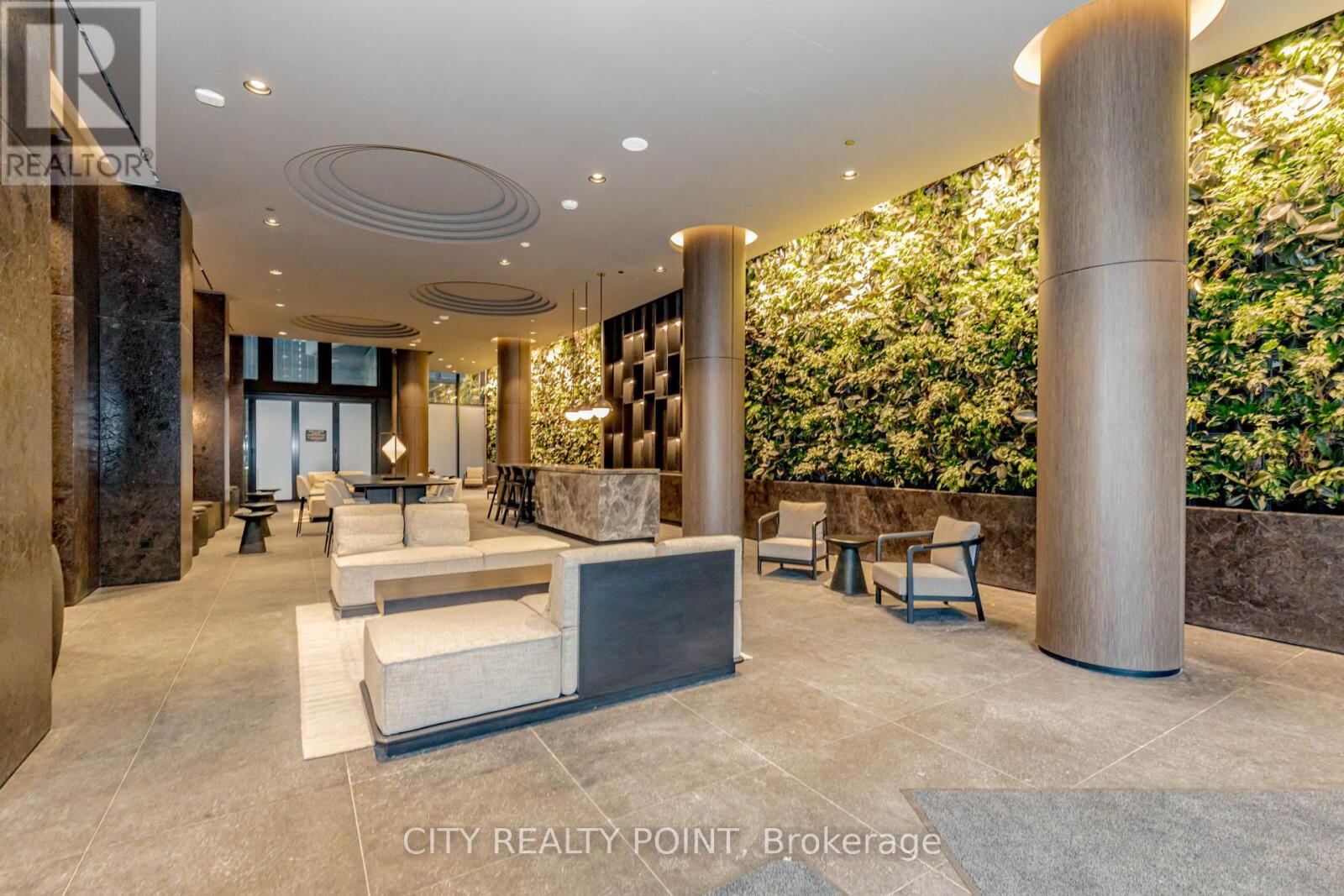 120 Broadway Avenue Unit 1612, Toronto (Mount Pleasant West)