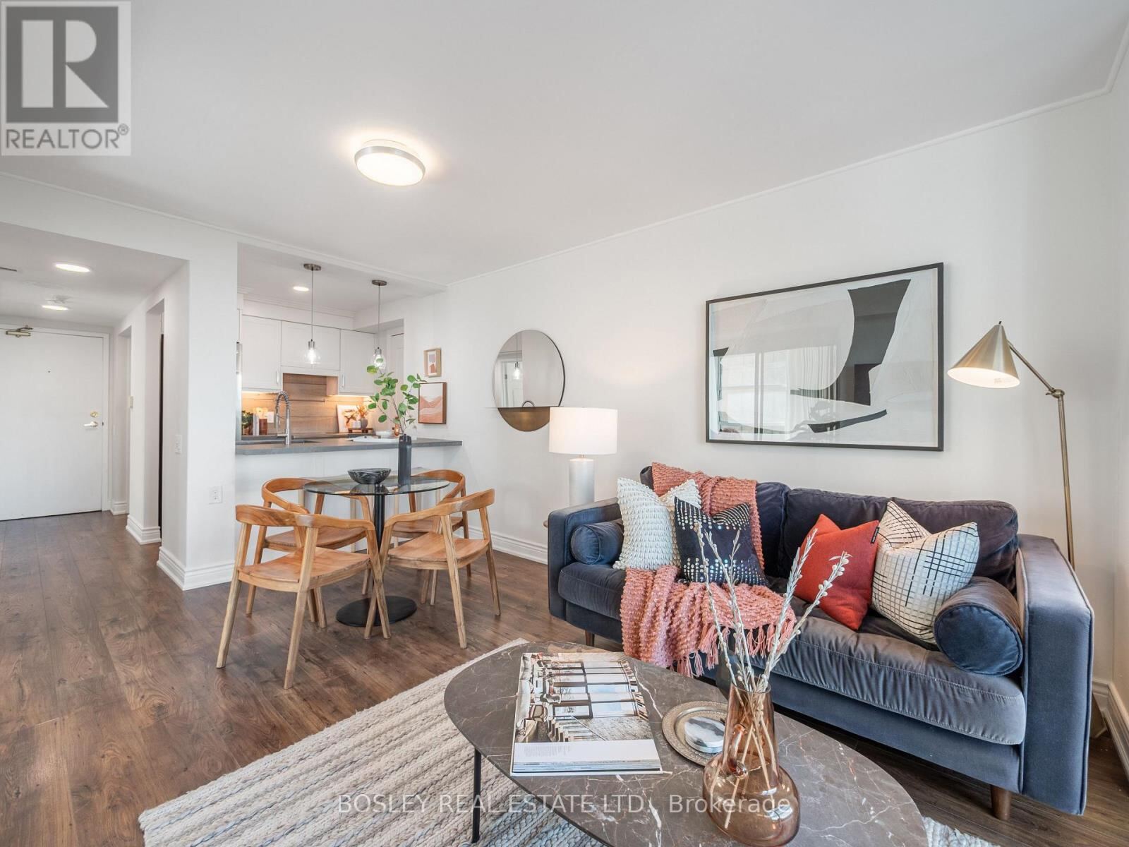 409 Bloor Street East Unit 903, Toronto (North St. James Town)