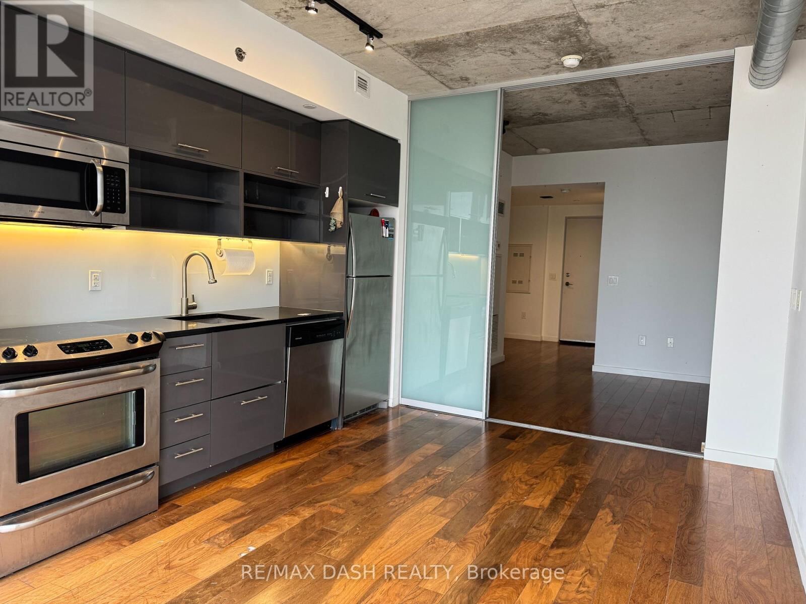 32 Trolley Crescent Unit 802, Toronto (Waterfront Communities)