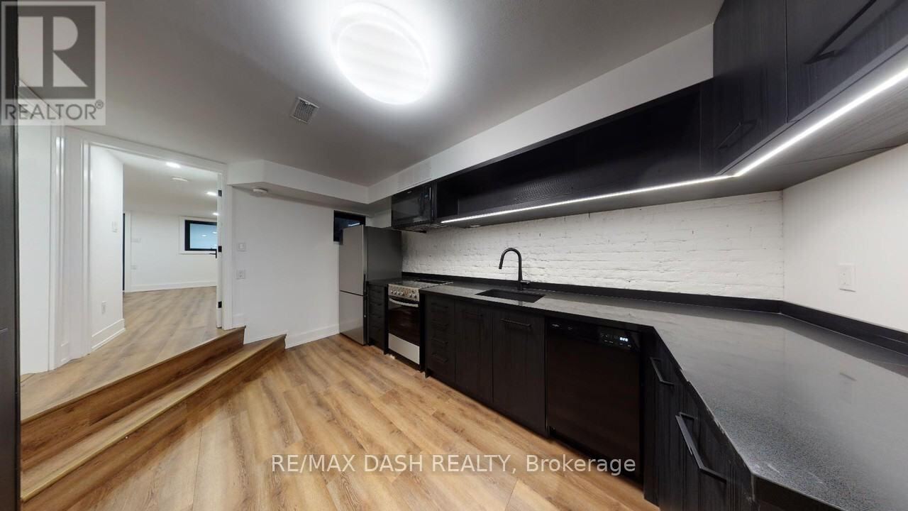 115 Winchester Street Unit Bsmt, Toronto (Cabbagetown-South St. James Town)