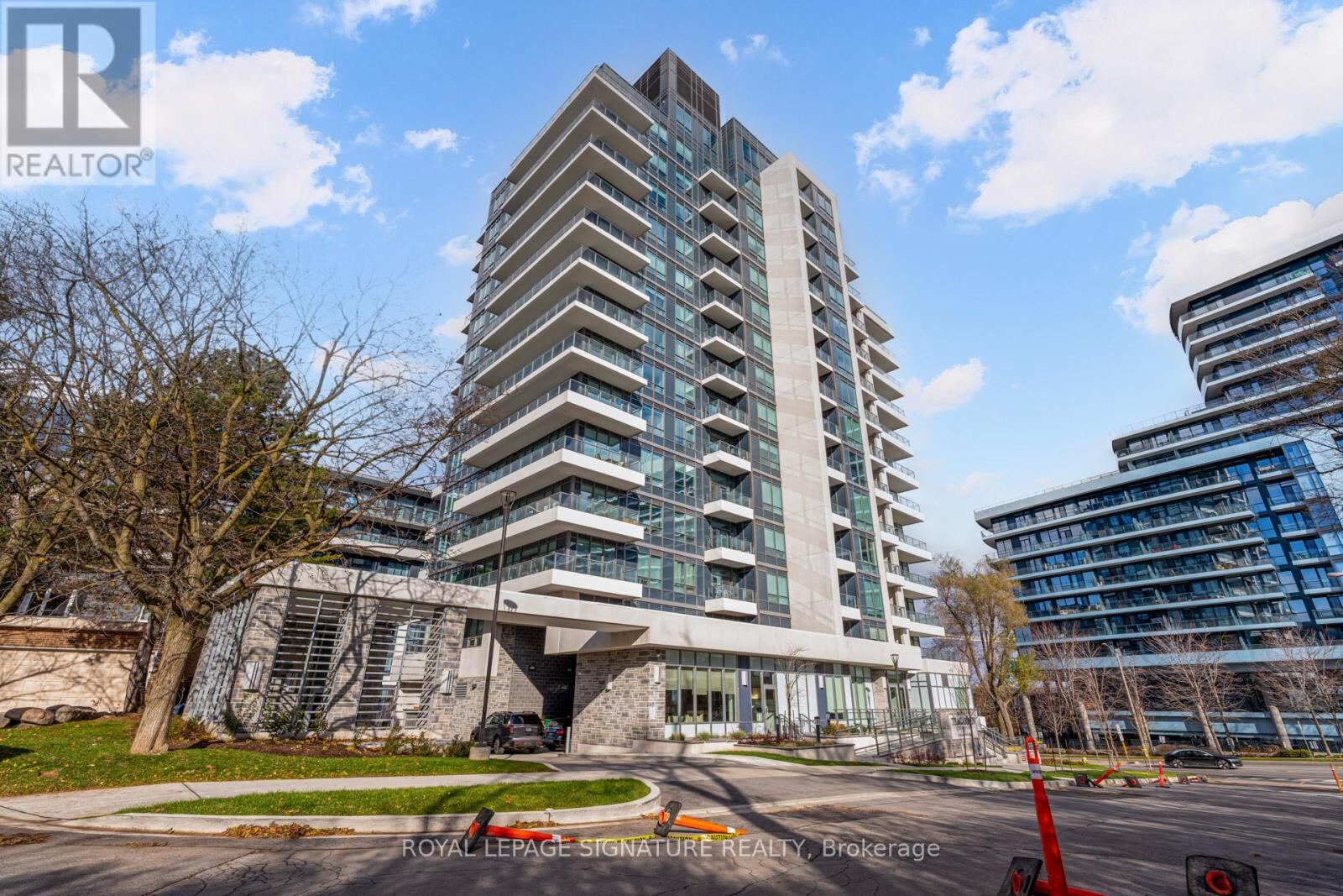 2 Teagarden Court Unit 604, Toronto (Willowdale East)