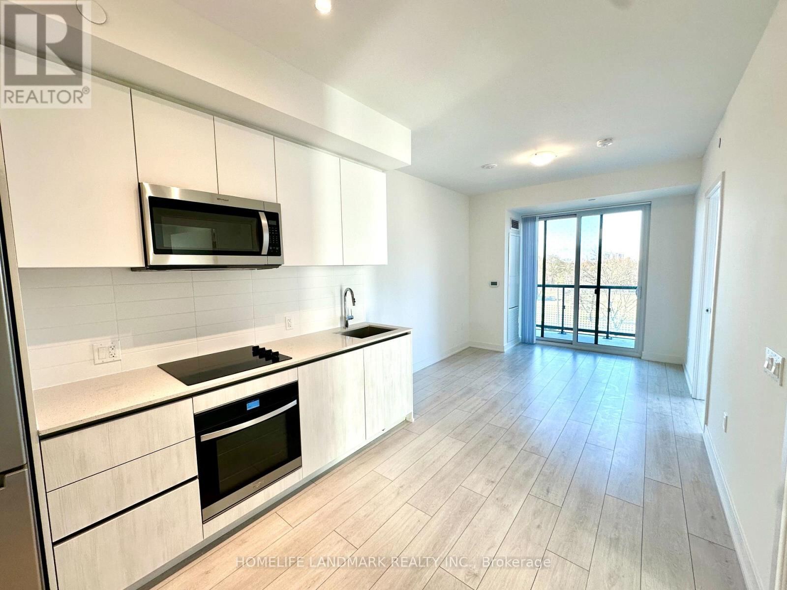 5858 Yonge Street Unit 306, Toronto (Newtonbrook West)