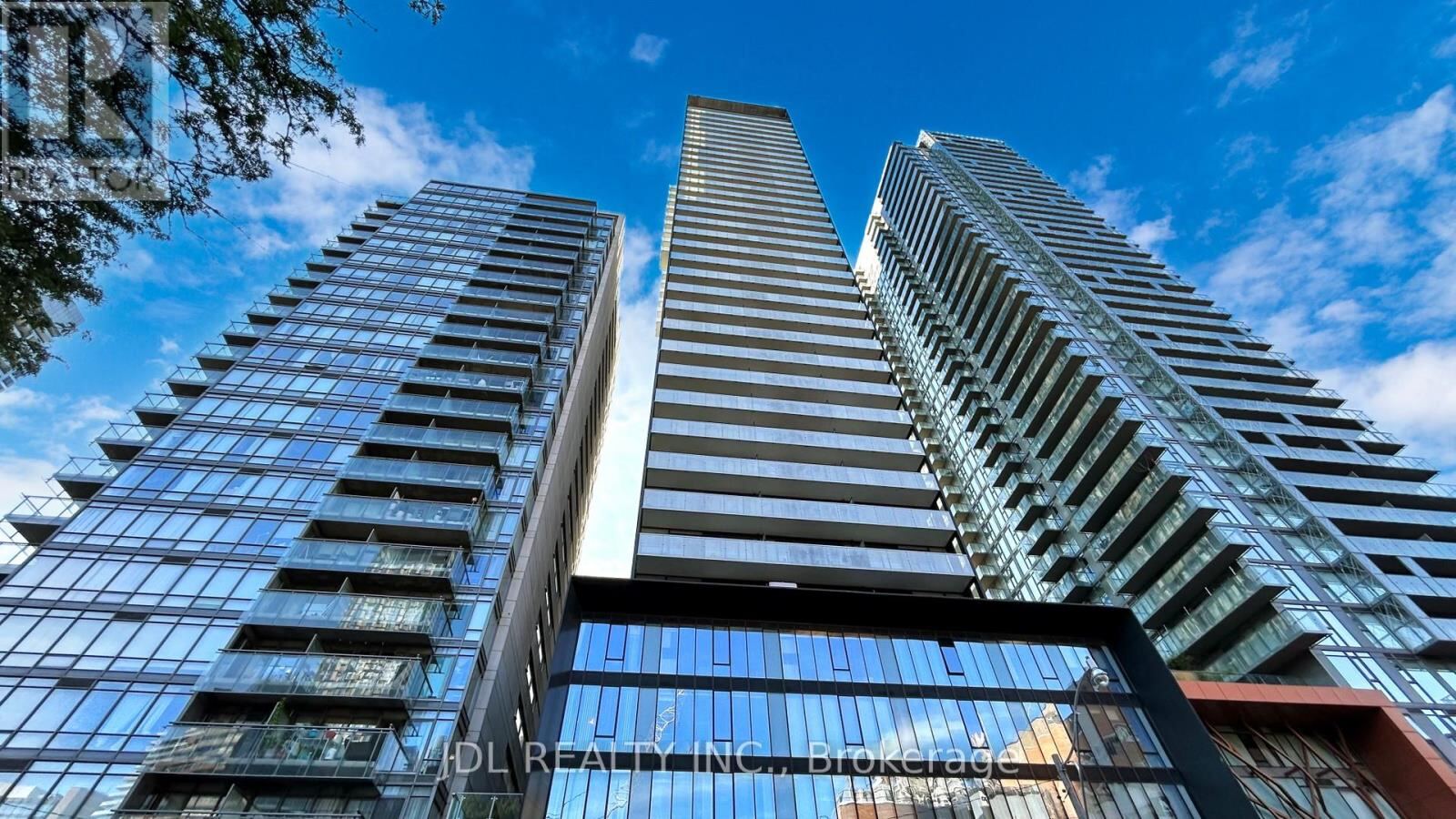 28 Wellesley Street East Unit 2207, Toronto (Church-Yonge Corridor)