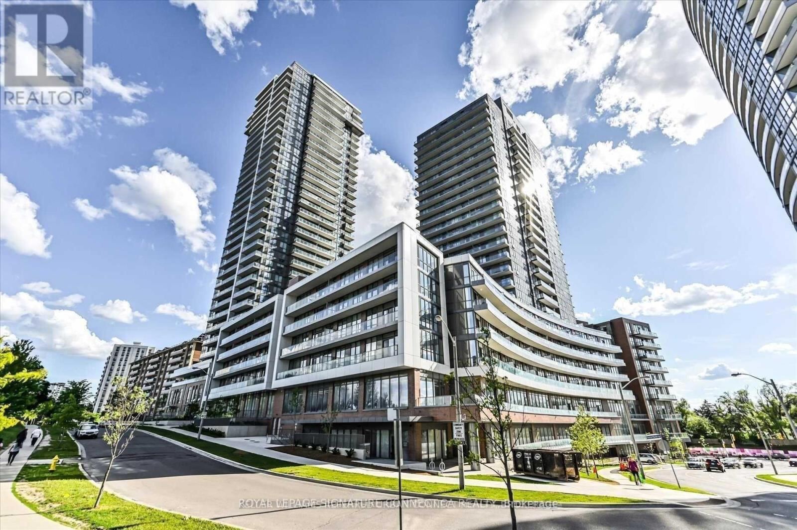 32 Forest Manor Road Unit 1402, Toronto (Henry Farm)