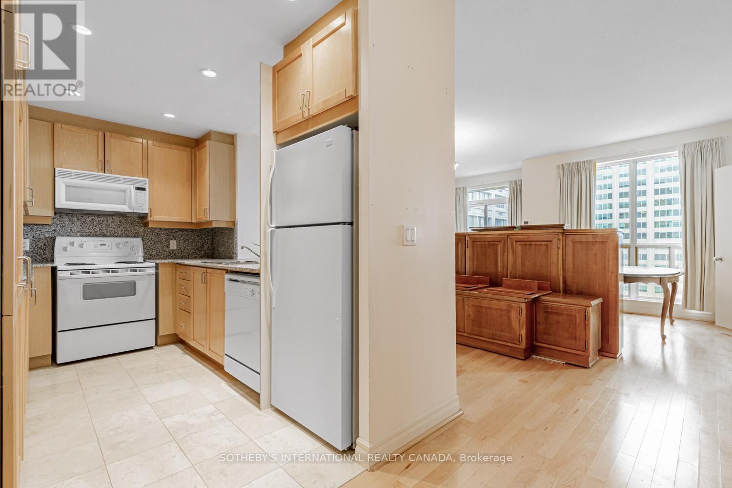 8 Park Road Unit 3811, Toronto (Rosedale-Moore Park)
