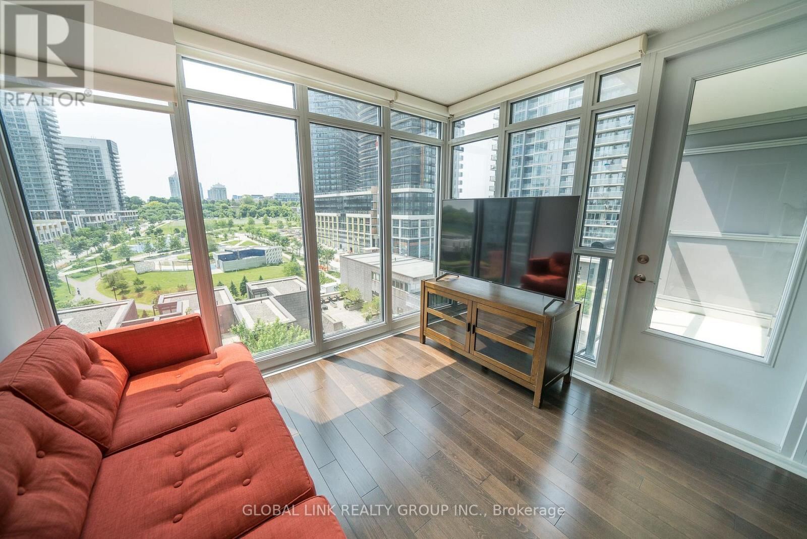 121 Mcmahon Drive Unit 915, Toronto (Bayview Village)