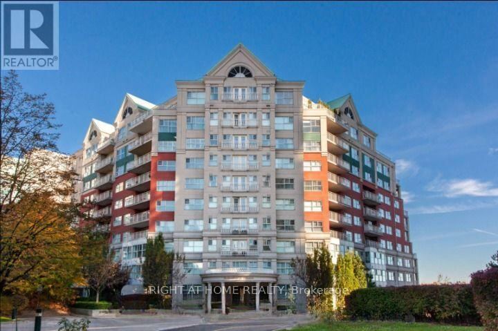 18 Concorde Place Unit 307, Toronto (Banbury-Don Mills)